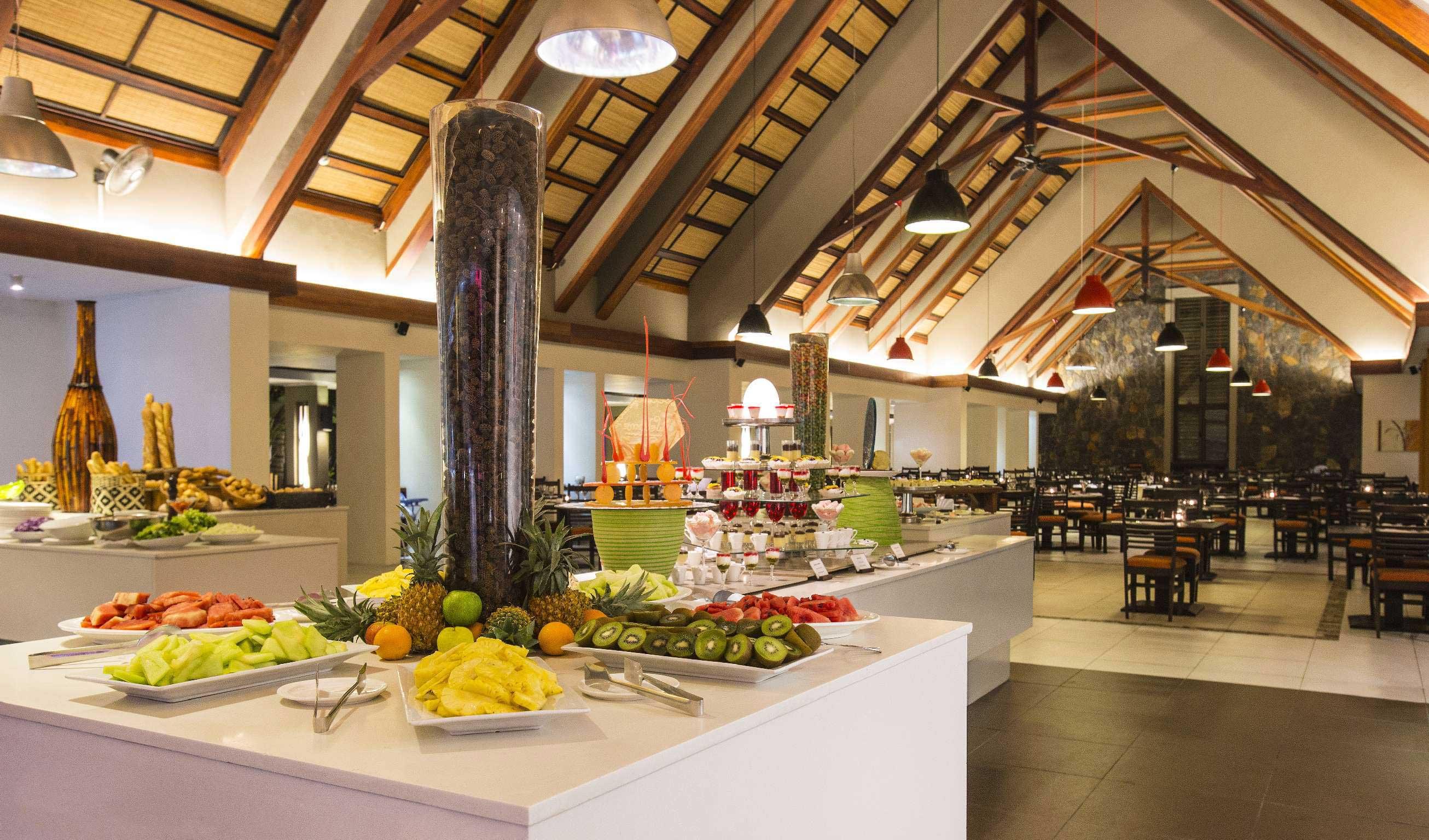 Crystals Beach Resort Belle Mare, A Member Of Radisson Individuals Palmar Ngoại thất bức ảnh