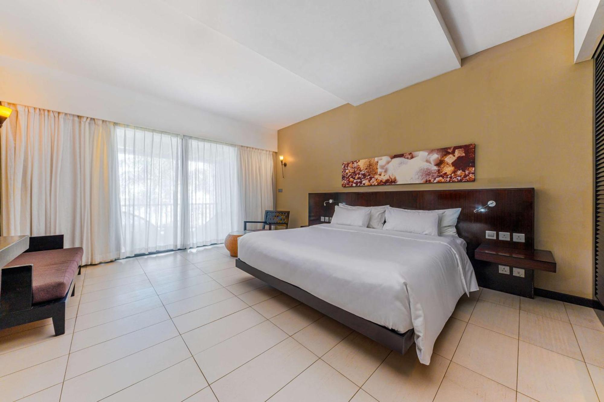 Crystals Beach Resort Belle Mare, A Member Of Radisson Individuals Palmar Ngoại thất bức ảnh